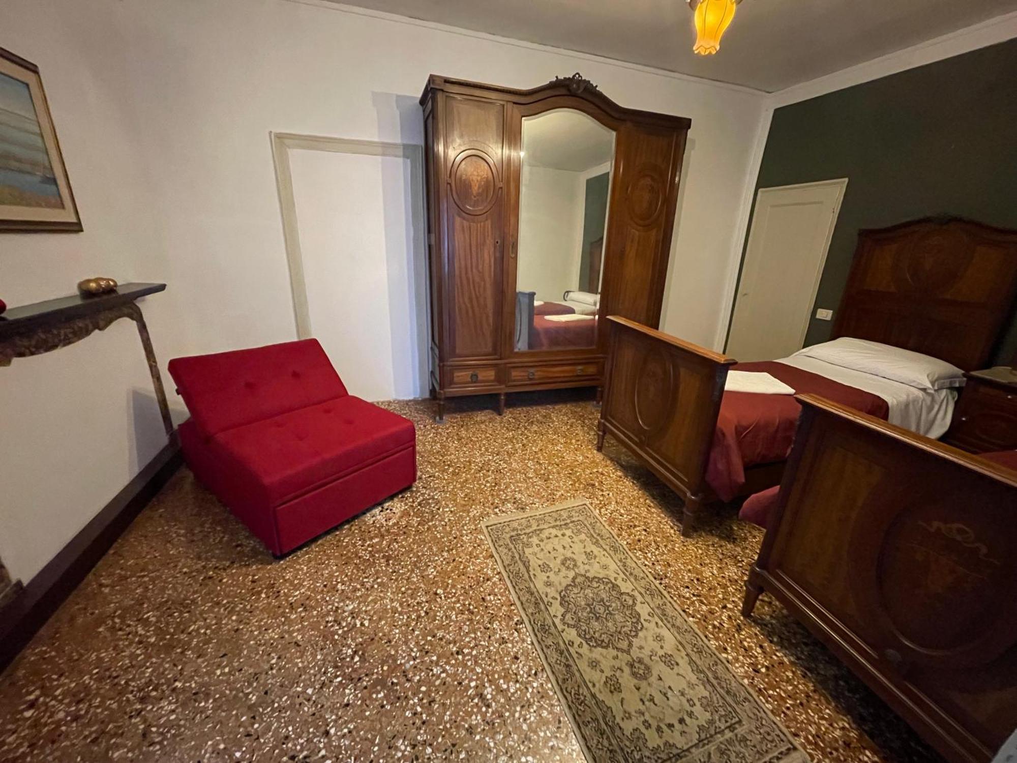 Lions Venice Guest House Exterior photo