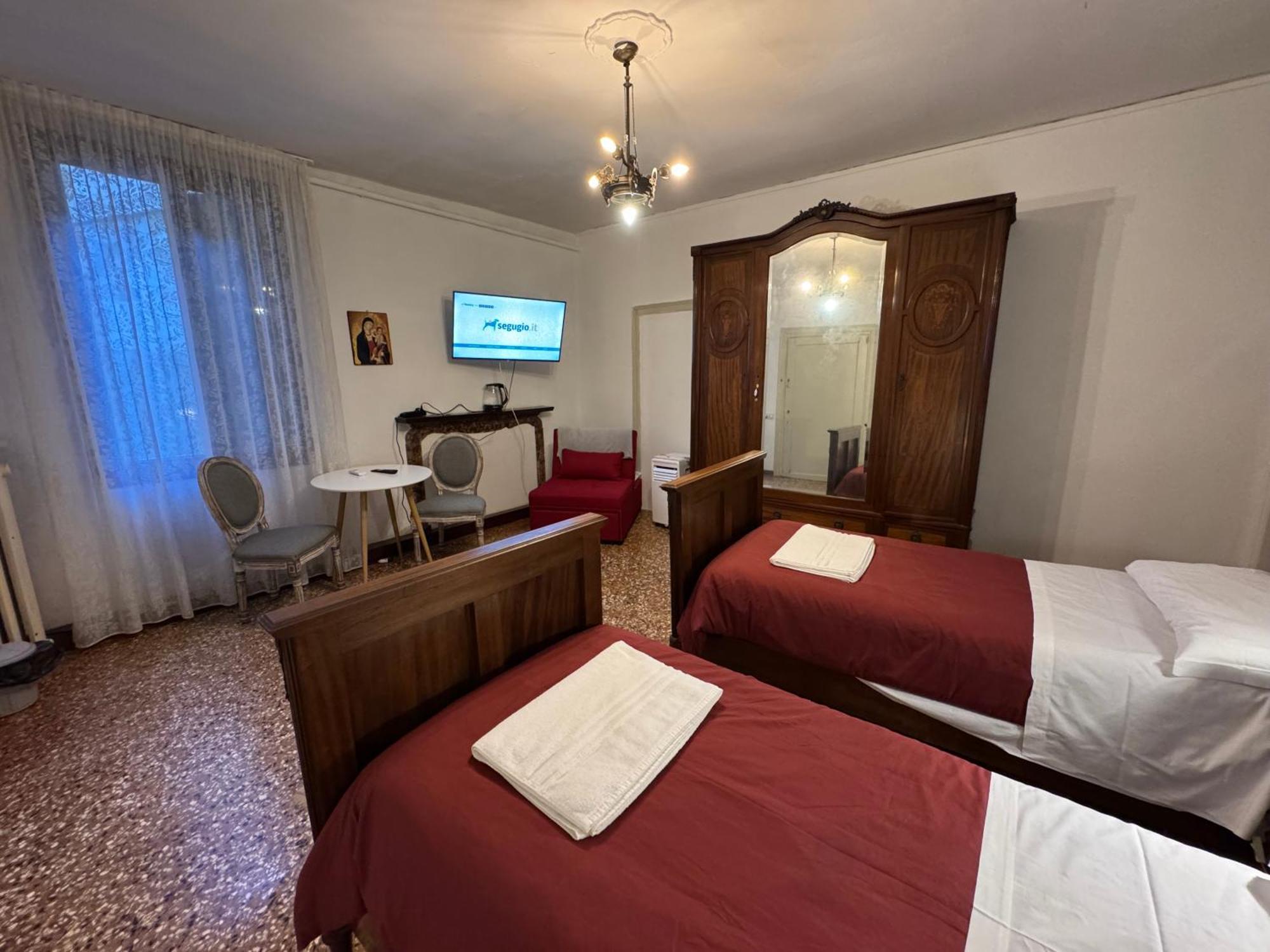 Lions Venice Guest House Exterior photo